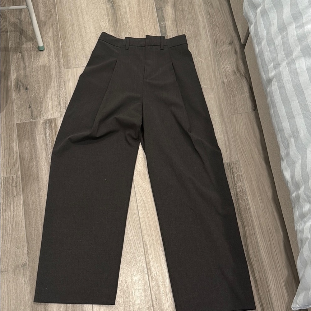 Zara grey wide leg Pants size xsmall